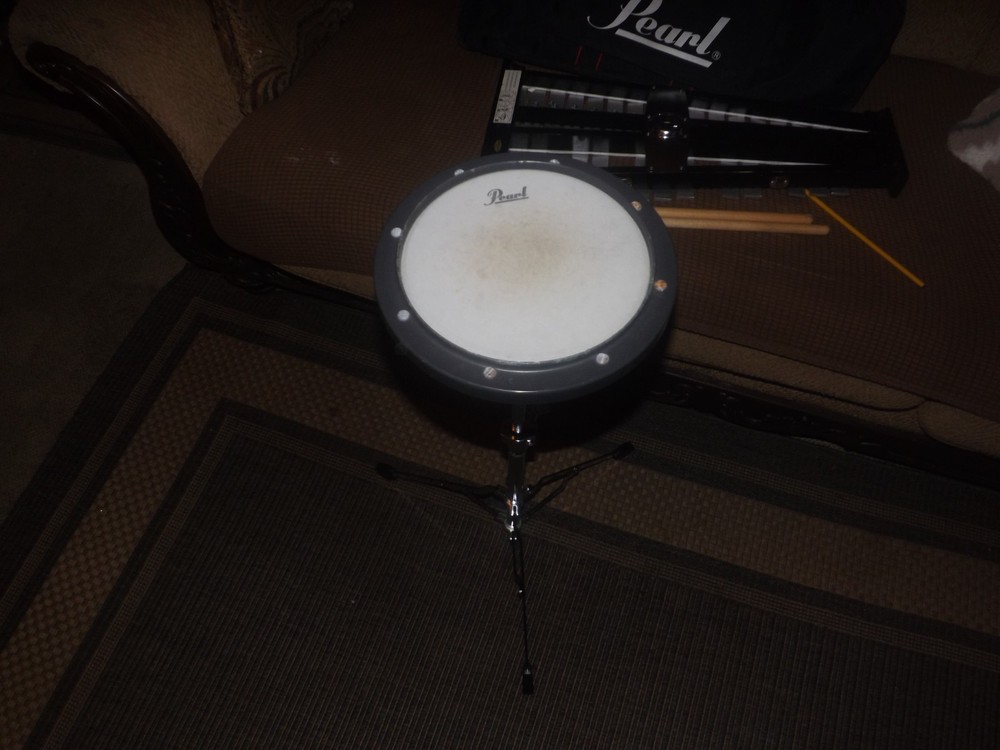 PEARL STUDENT XYLOPHONE BELL KIT (Stand,drum pad, sticks case) EUC