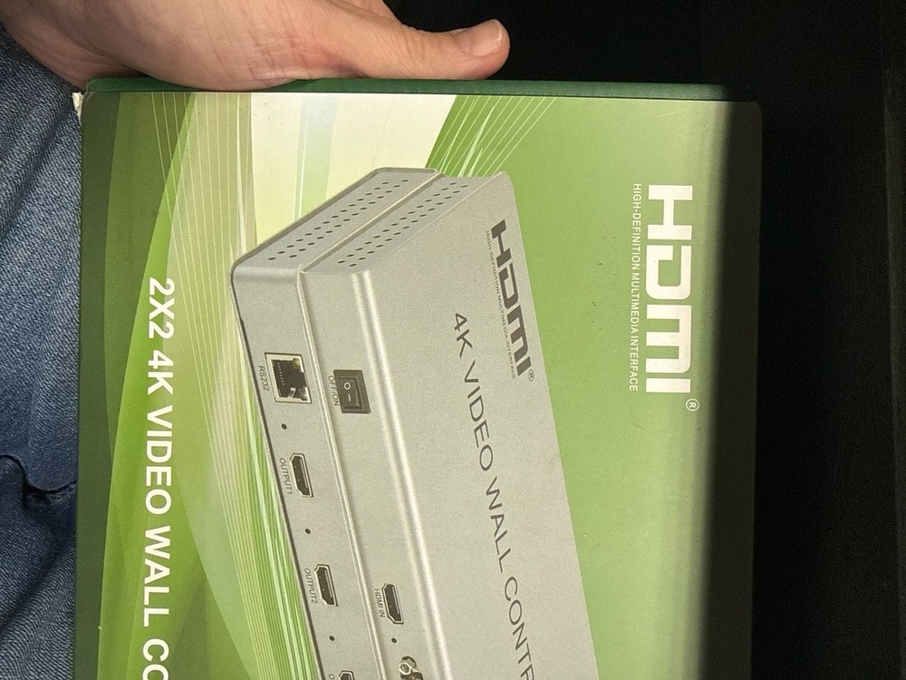 4K 2x2 HDMI Video Wall Controller TV Wall Processor (Model HDVW2X2)