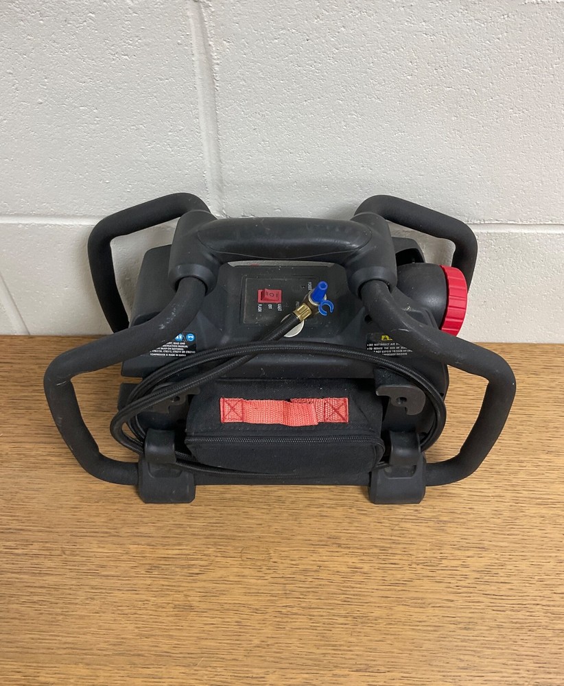 Snap-On Versavolt Model CTPS3918 Cordless Air Compressor & Case & Light