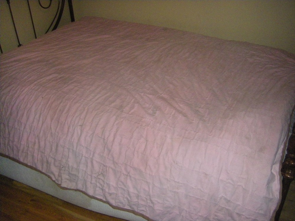 Handmade Double Knit Polyester Patch Work Quilt 72x 72 Needs/Repairs