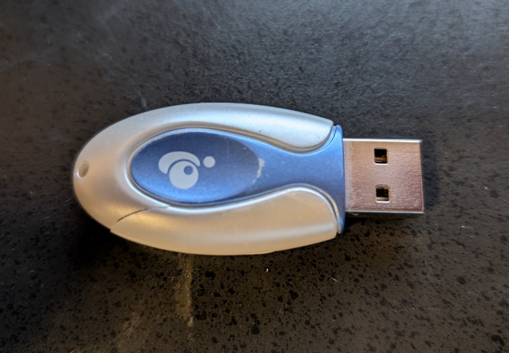 ioGear GBU241W6 USB Bluetooth Adapter