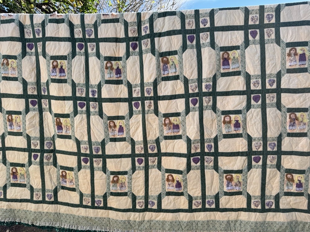 Handmade Patchwork Quilt two girlfriends Pattern Green Cotton