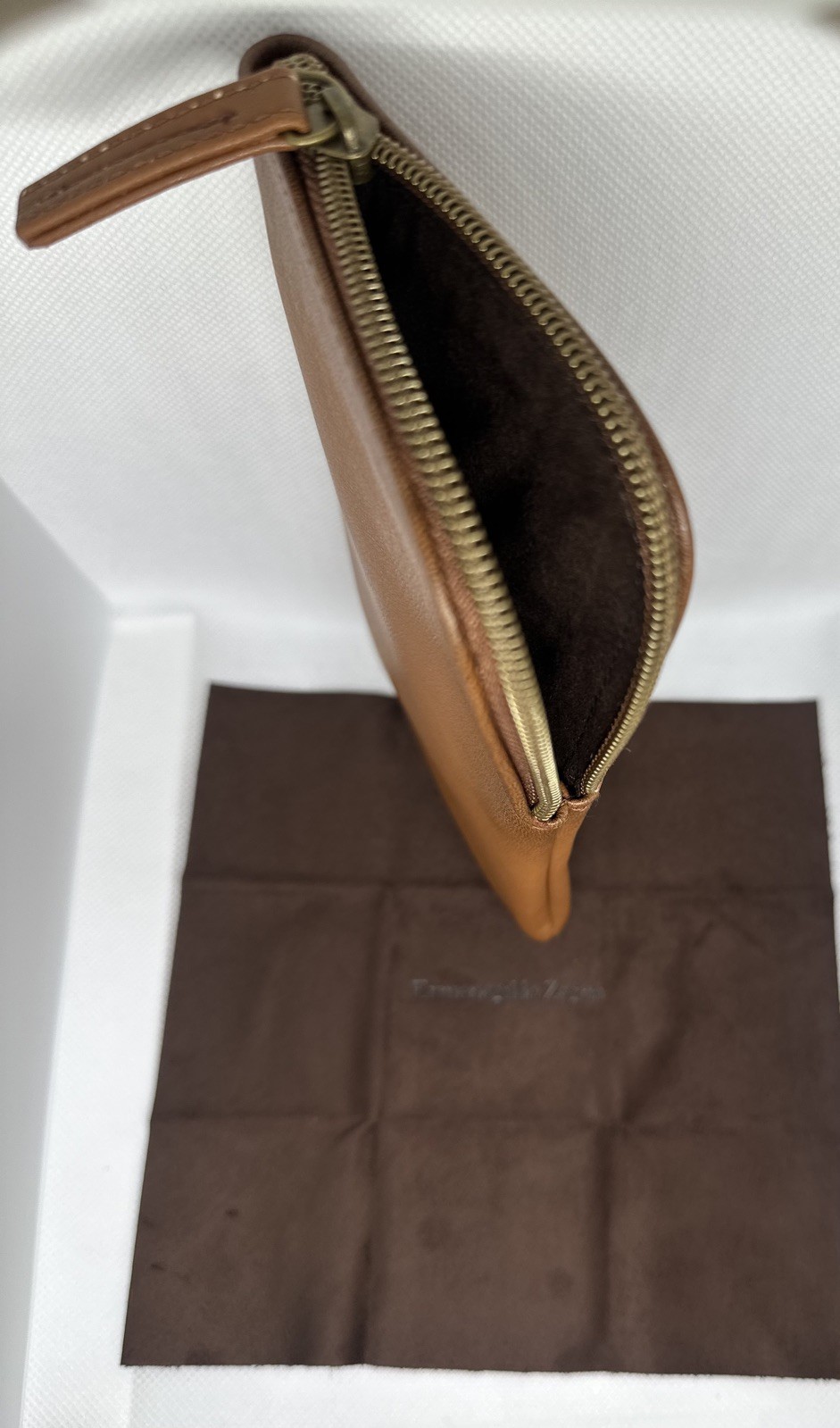 Authentic ERMENEGILDO ZEGNA Brown Leather Eyeglass Case with cleaning cloth OBO