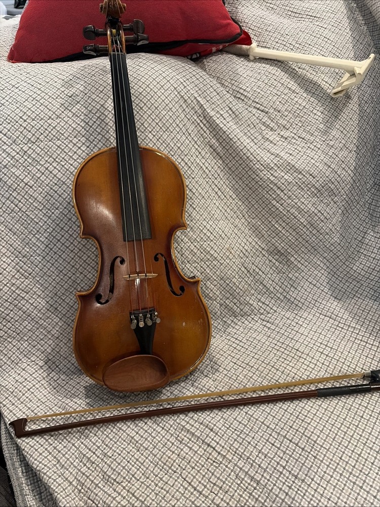 1977 E.R. Pfretzschner Violin With Bow And Case