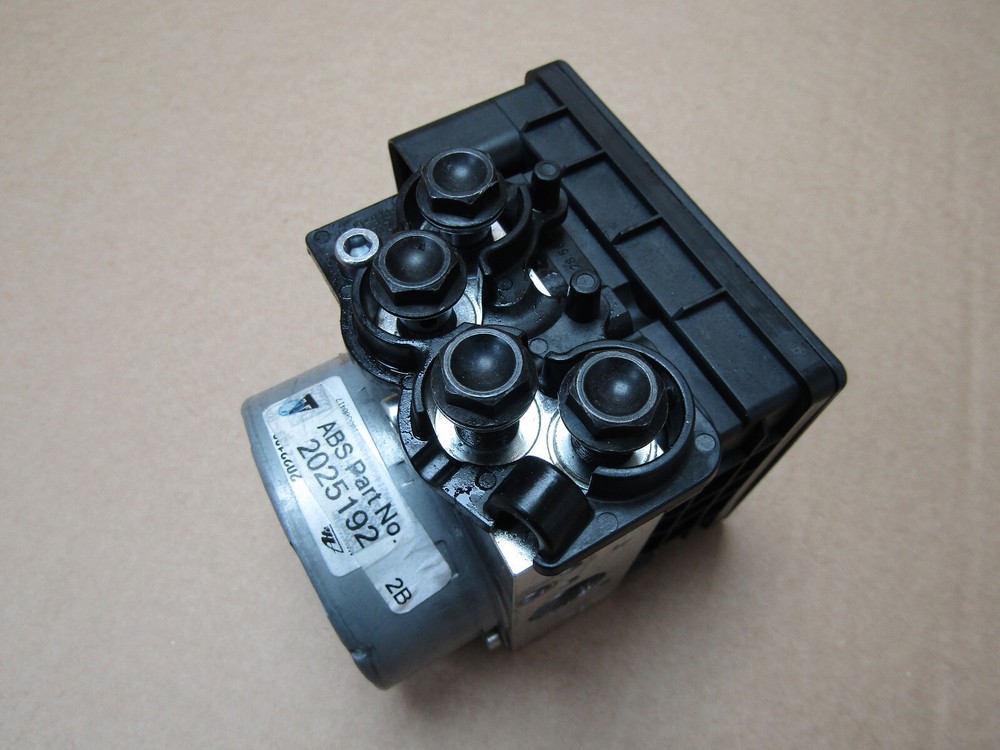 Triumph Speed Triple 1200 RS 2023 ABS pump control unit module (14078)