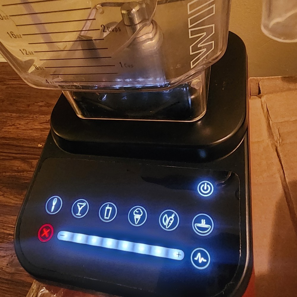 Blendtec Total Blender Designer Blender Model CTB1 Red
