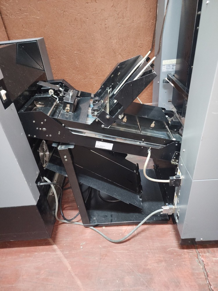 Duplo System 4000 10 Bin Collating System