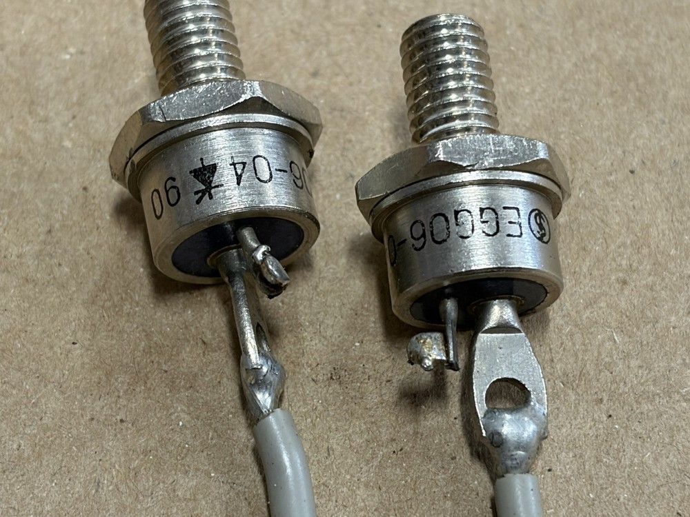 2 pieces EGG06-04 thyristor