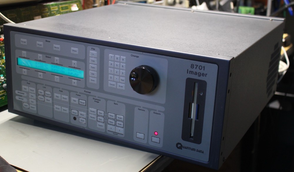 Quantum Data 8701 Imager FOX advanced test pattern generator + ACV-400 Plug-in