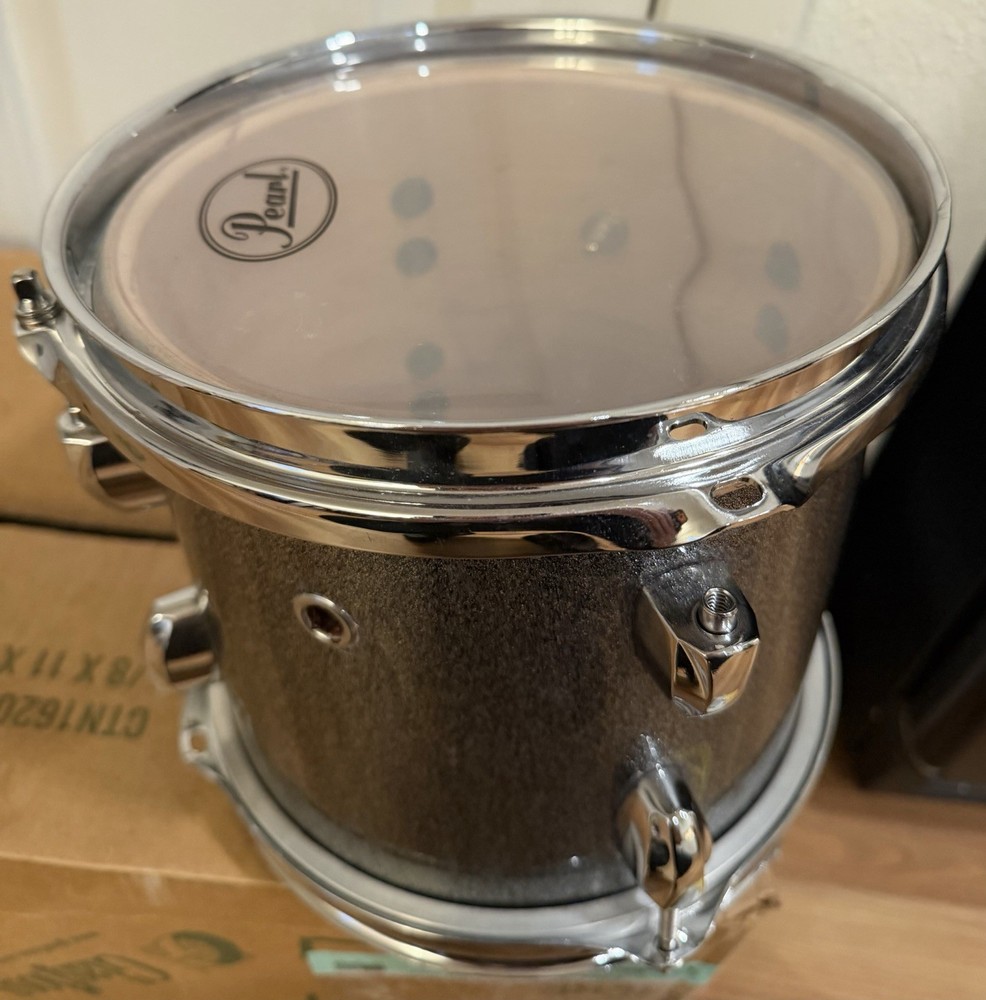 PEARL EXPORT 8 INCH RACK TOM SILVER GOOD CONDITION DRUM *INCLUDES SOFT CASE*