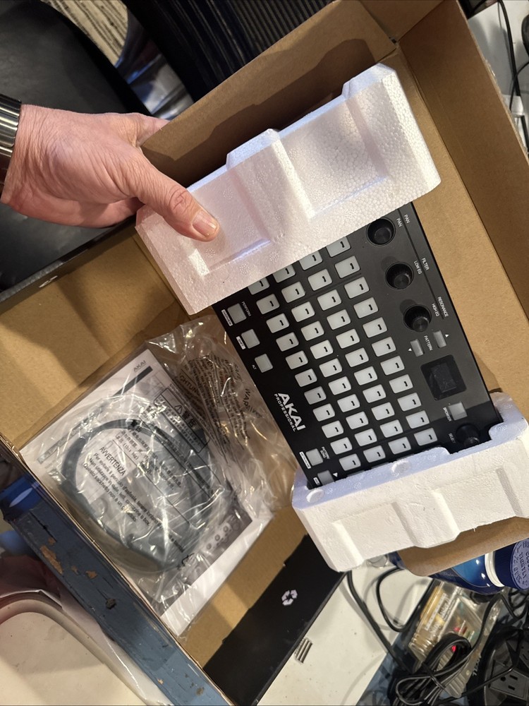 Fire (Controller Only) – USB MIDI Controller for FL Studio with 64 pad RGB Cl...