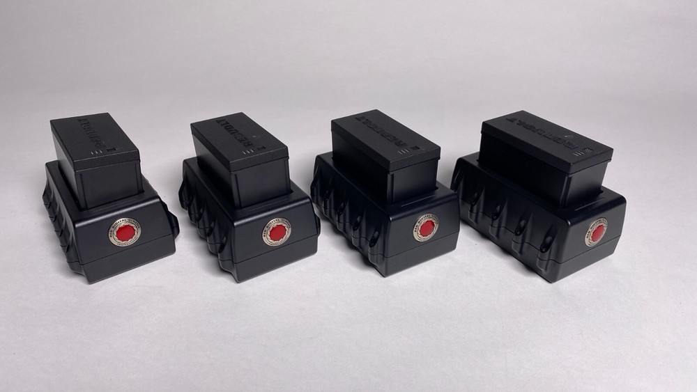 redvolt epic 5k camera hand grip battery