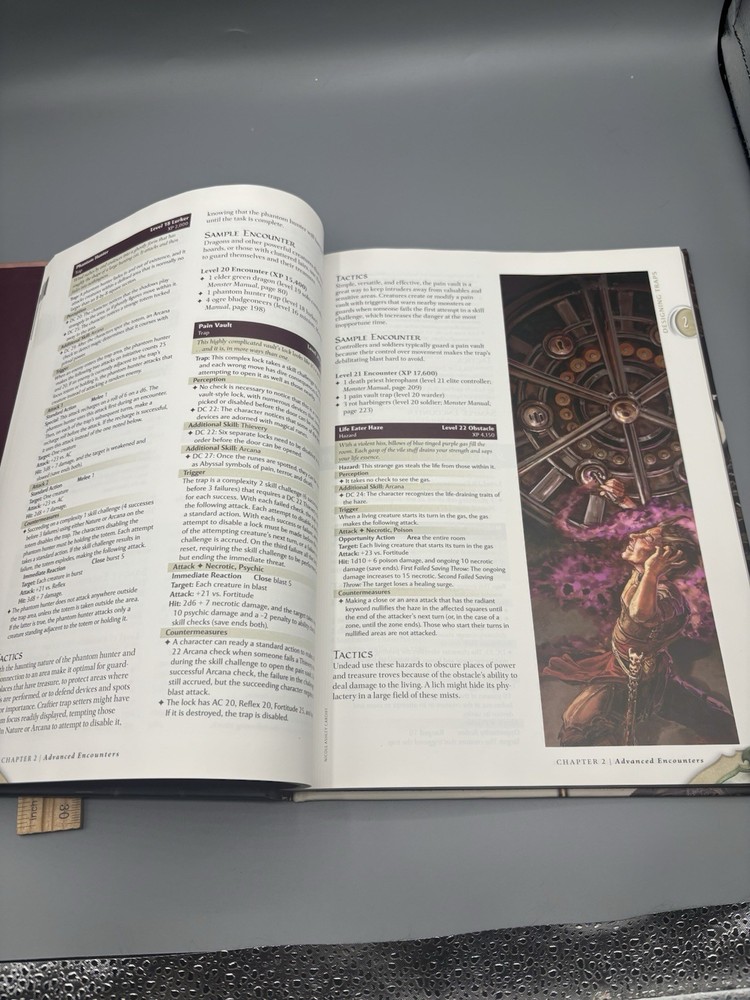 DUNGEONS & DRAGONS Dungeon Master's Guide 2 2009