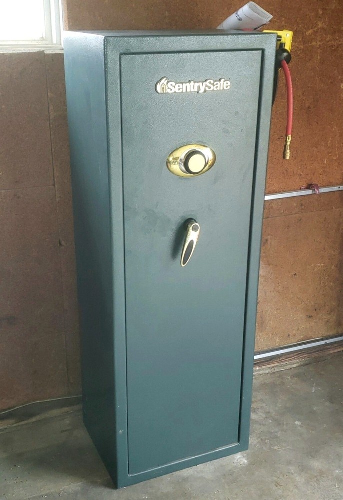 Wow! SentrySafe, Fireproof, Upright, Locking Combination, Gun Safe, (12) Rifles