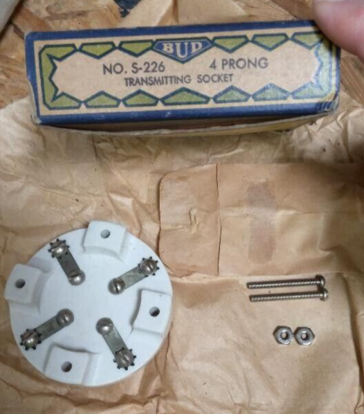 BUD Vintage Socket S-226/ 4 Prong Transmitting Socket