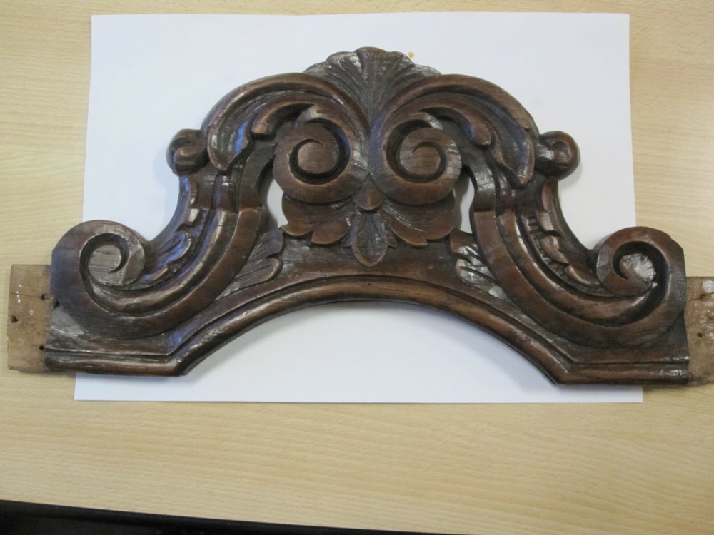 beautifull architectural antiques pediment
