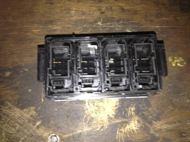 2008-2021 Freightliner CASCADIA SWITCH Dash Panel - Used