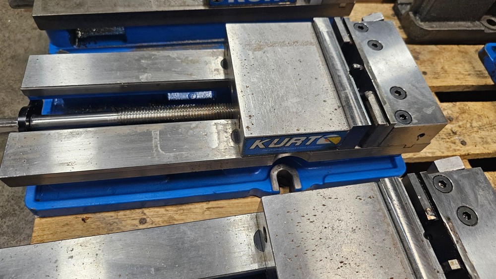 KURT DX6 CrossOver Machine Vise