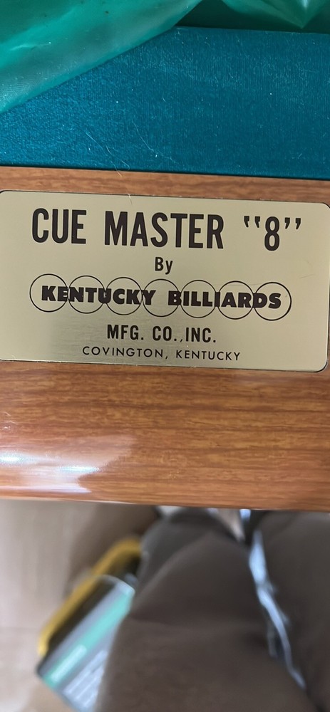 8 foot pool table - used/good condition