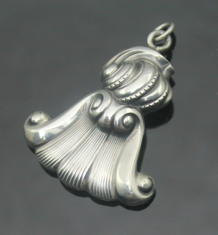 HALLMARKED FABULOUS VINTAGE SOLID STERLING SILVER PENDANT