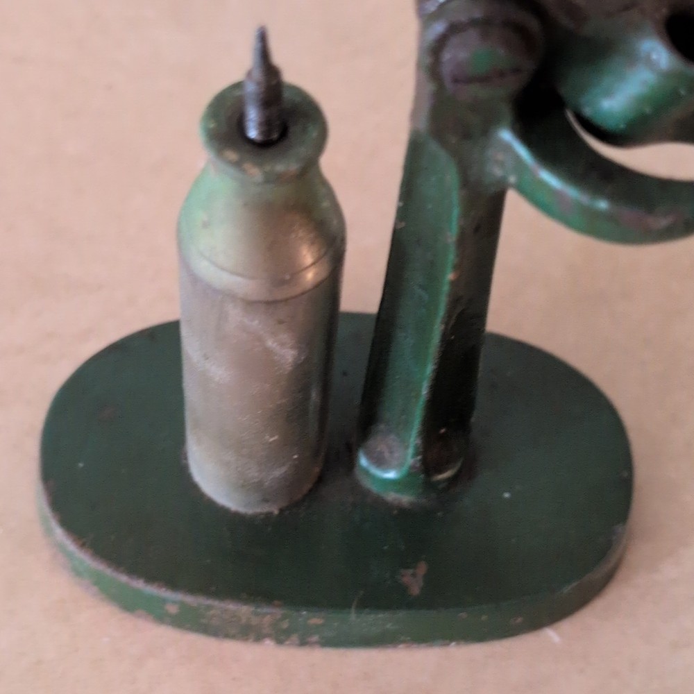 VINTAGE Bridgeport Gun Implement BGI Capper Decapper for 10 Ga
