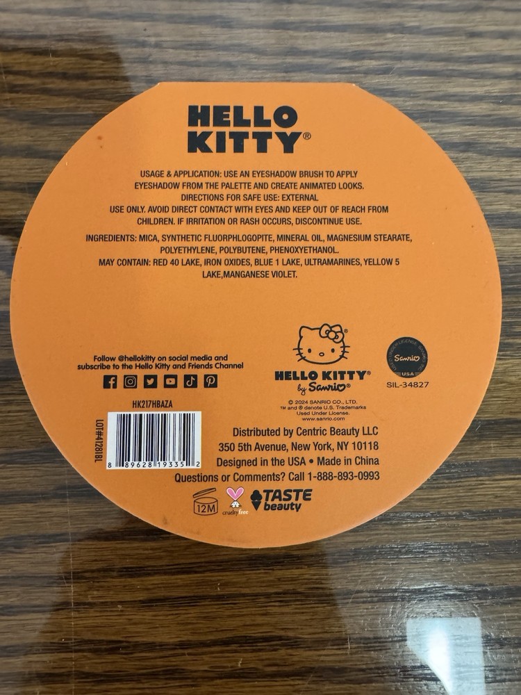 2024 Hello Kitty Halloween Eyeshadow Palette