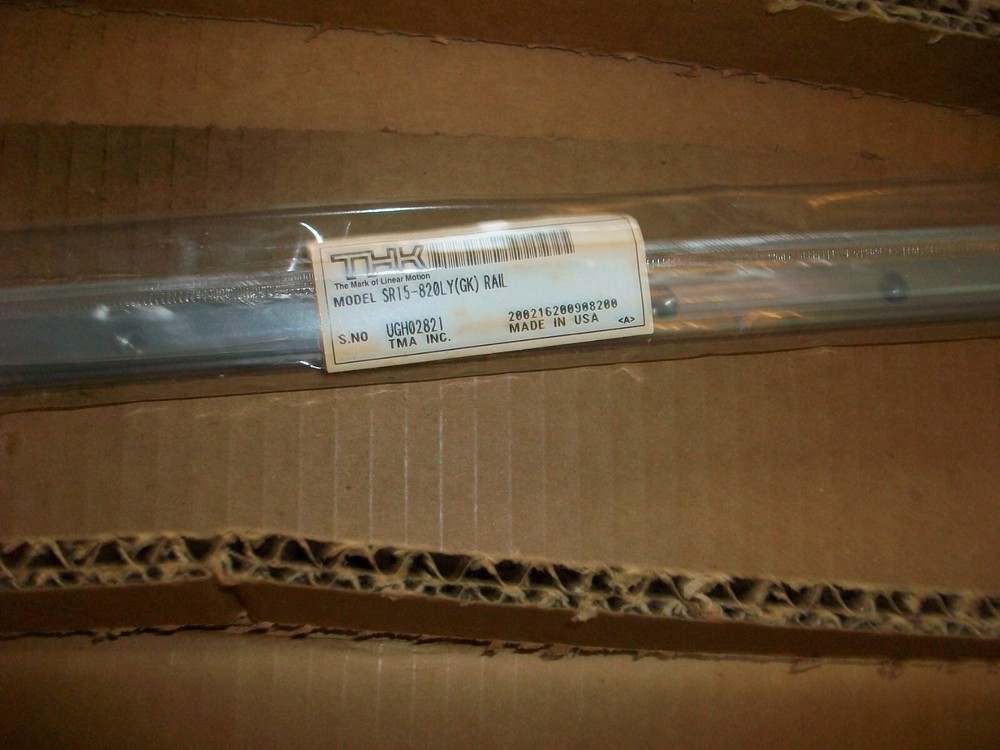 THK Linear Motion Rail SR15-820LY NEW 820mm