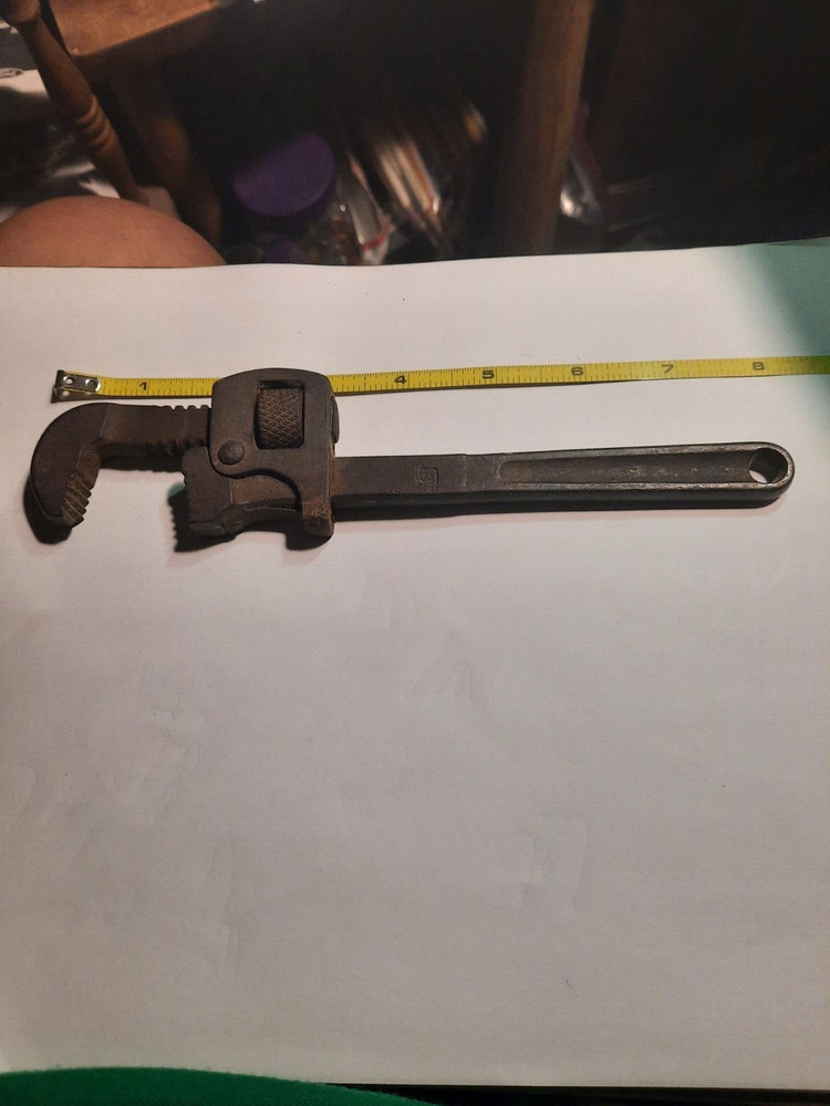 Stillson 6" to 8" Adjustable Wrench