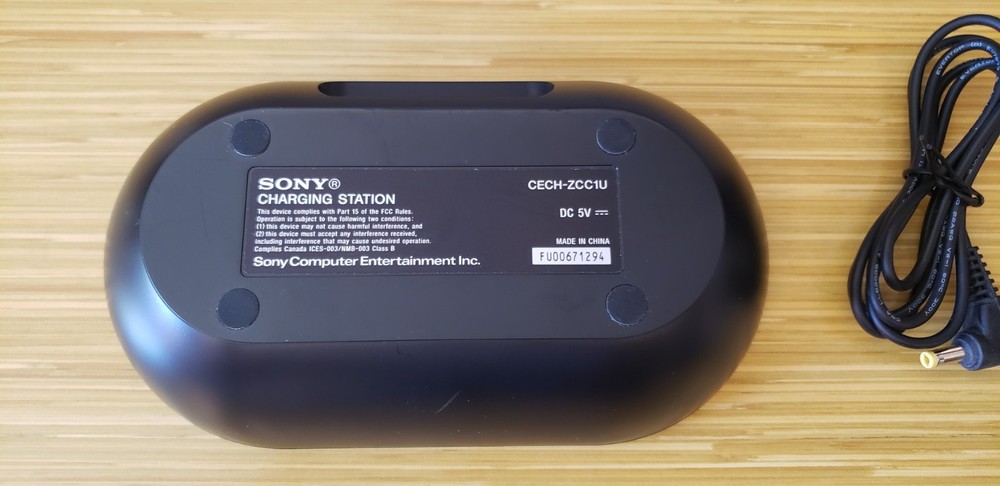 Sony PlayStation Move Charging Station for PS3/PS4 Controllers