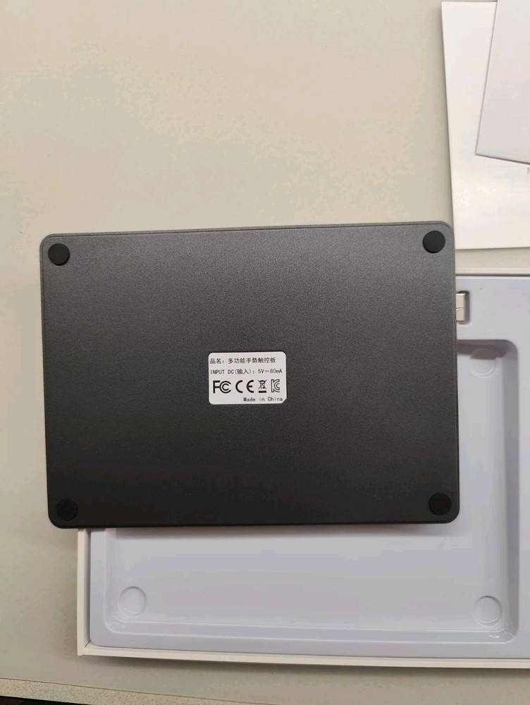 Tri-mode Bluetooth/2.4G/USB C Multi-function Trackpad 6.3" X 4.5", Black