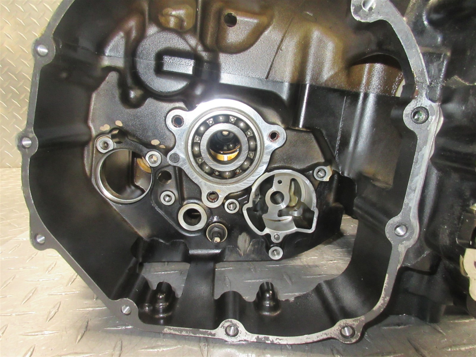 2009 08-11 Kawasaki ZX14R ZX14 Crankcase Case Engine Motor Block Piston **READ**