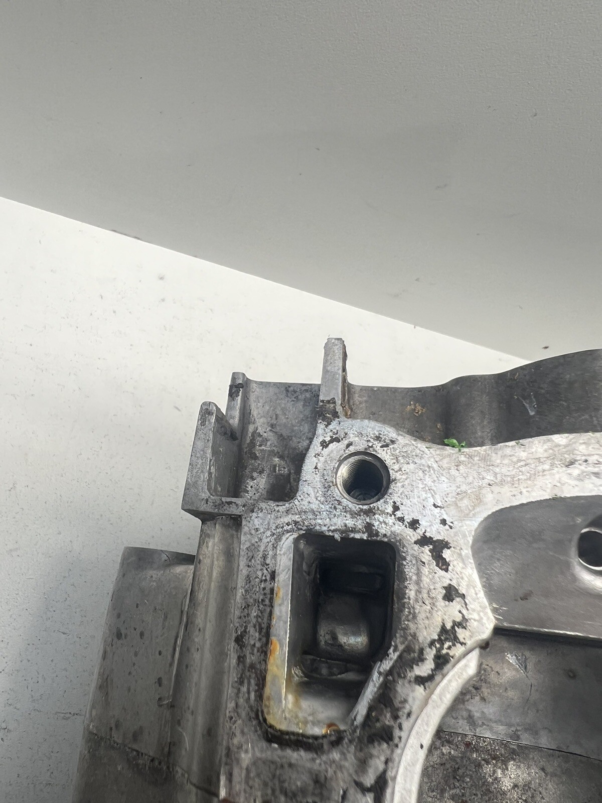 1999 Yamaha YZ125 Engine Cases Set Left Right Bottom End !BROKEN STUD!