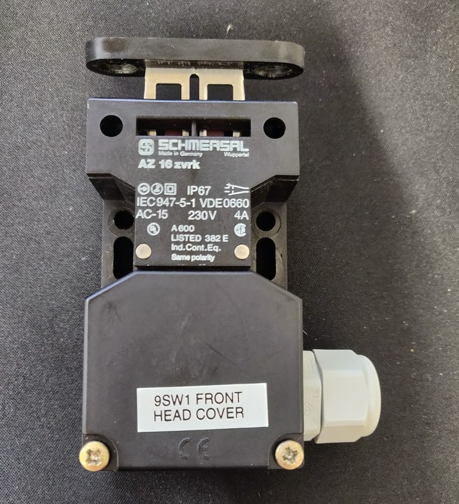 Schmersal AZ-16ZVRK Safety Switch Interlock W/ Key Front
