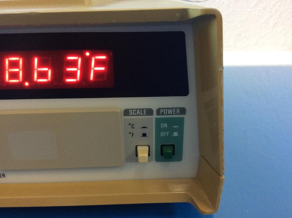 FLUKE 2180A RTD DIGITAL THERMOMETER