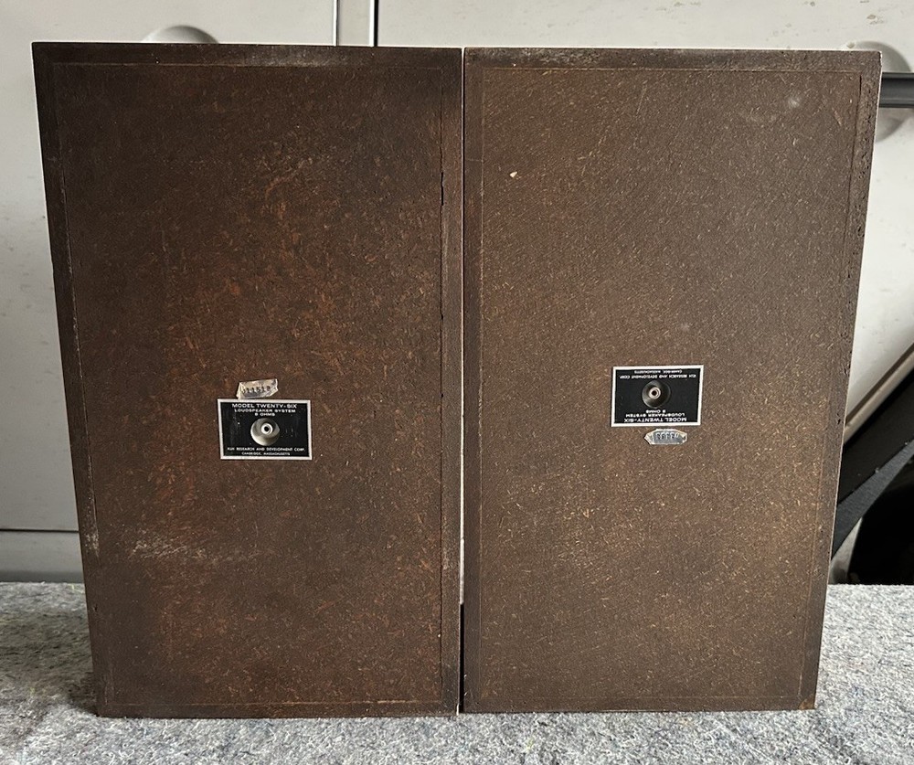 KLH Model Twenty Six Turntable Stereo System & Speakers Untested