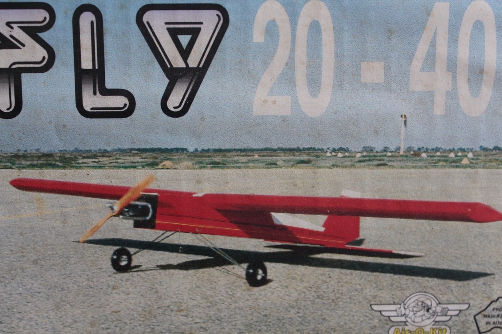 NIB FUN FLY 40 LASER CUT BALSA AIRPLANE Kit