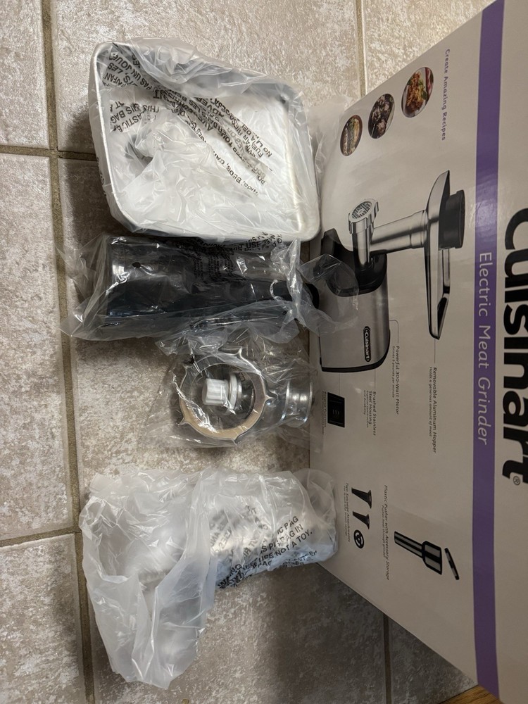 CUISINART ELECTRIC MEAT GRINDER - MG100