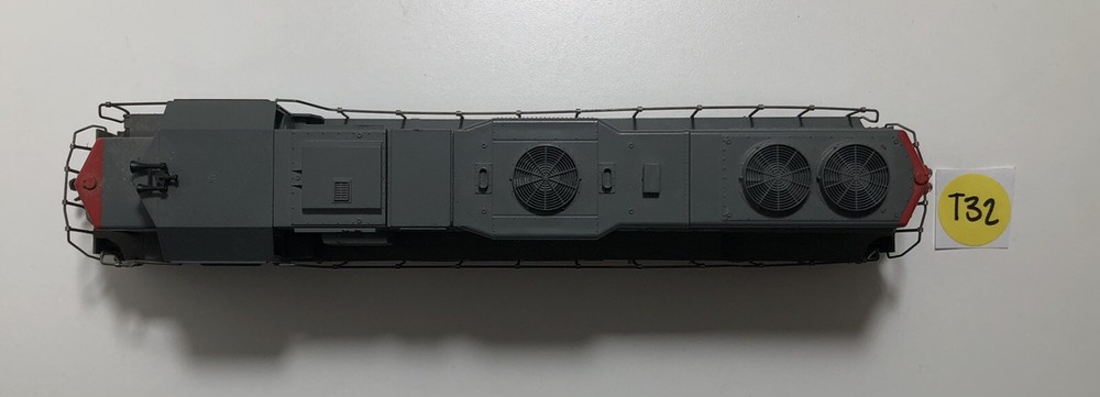 HO Scale Southern Pacific Locomotive Train #4823 UNTESTED