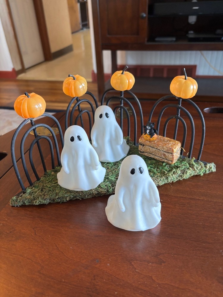Halloween Spooky Ghost Scene w/Black Cat & Pumpkins