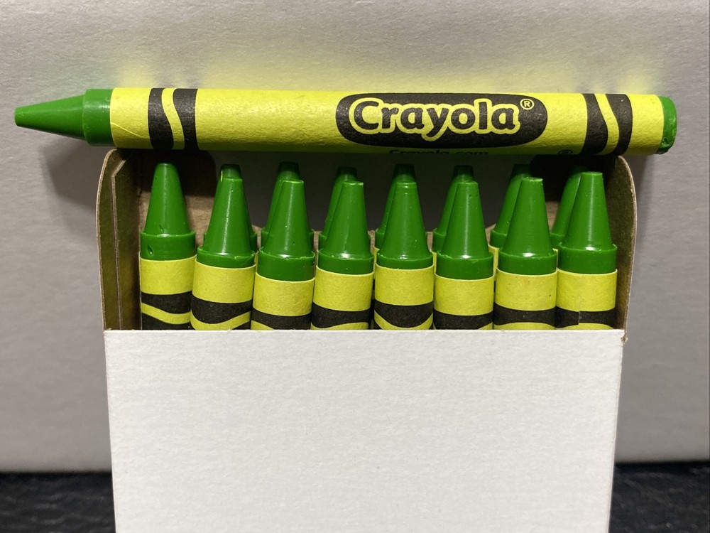 (16) Crayola Crayons (screamin’ green) BULK