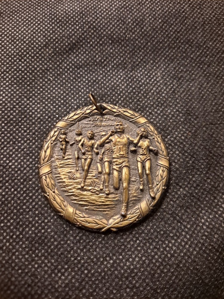 '96 FRESHMEN MEDAL!!   e7135UXXX