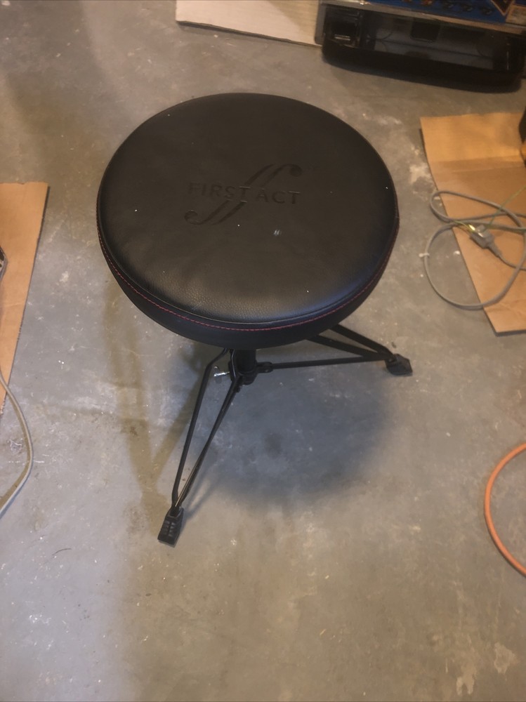 Adjustable First Act Drum throne seat stool