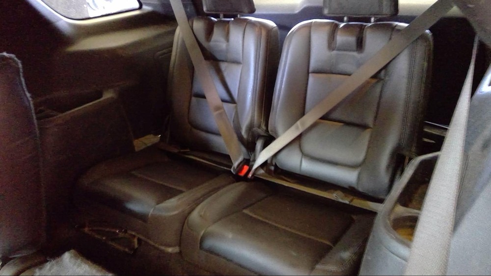 Used Automatic Transmission Shift Lever Assembly fits: 2011 Ford Explorer Grade