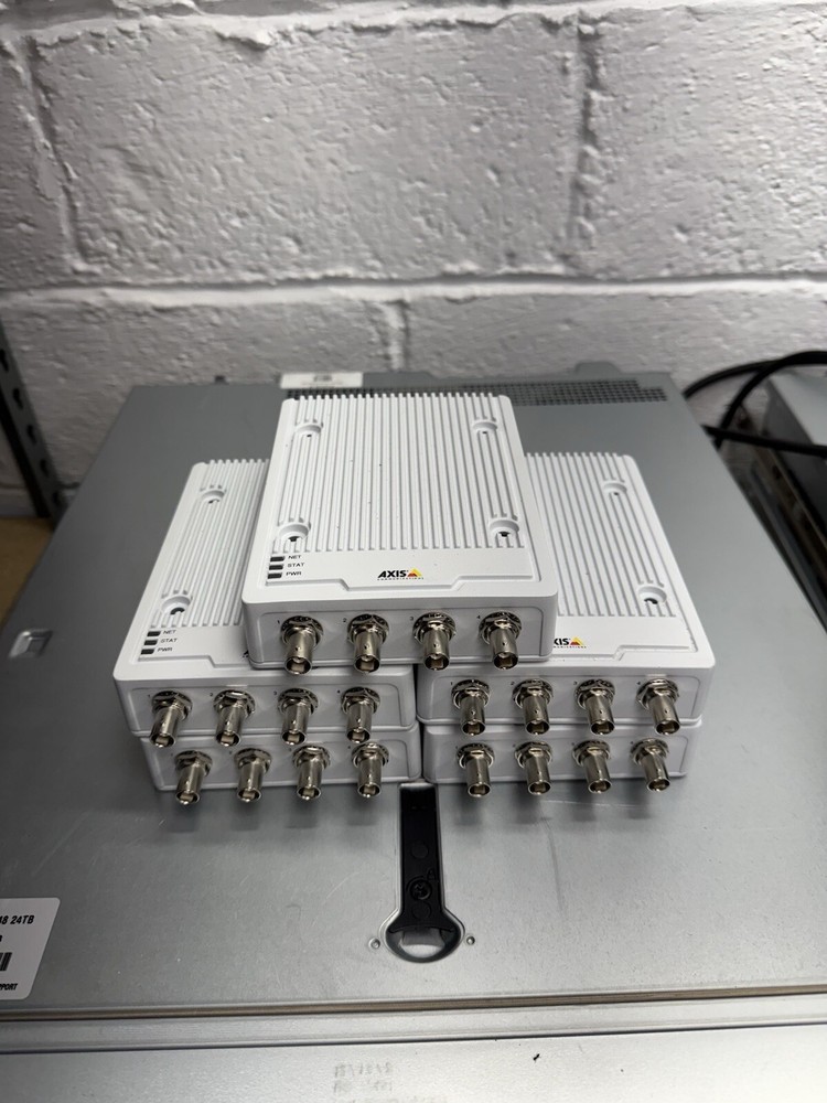 AXIS M7104 4-Channel Video Encoder