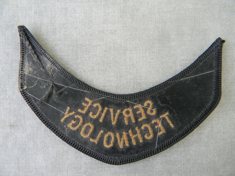 SERVICE TECHNOLOGY rocker patch dark gray, black edging