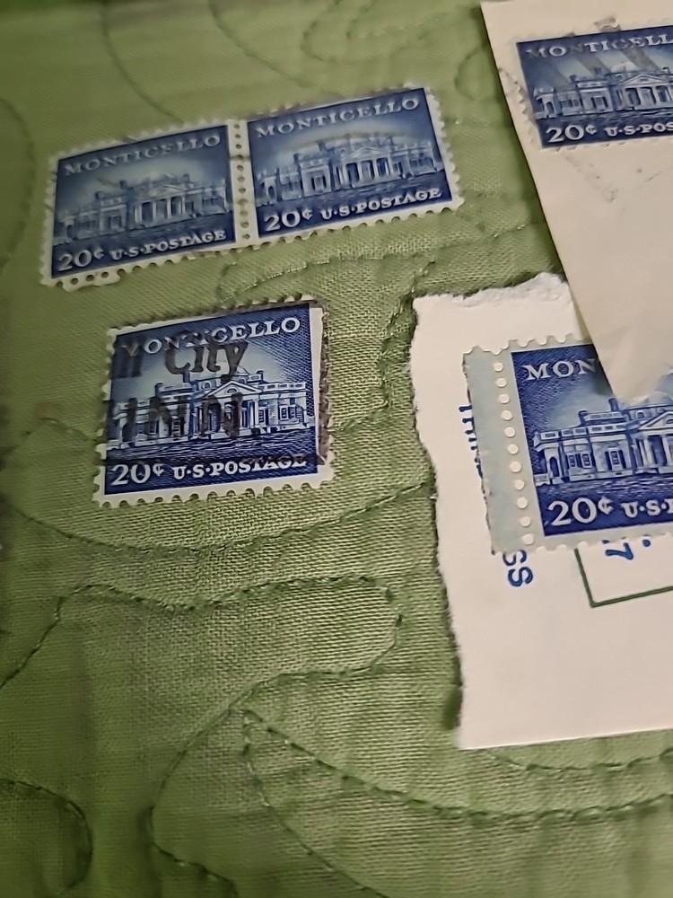 17 MONTICELLO STAMPS (ENVELOPE 62)