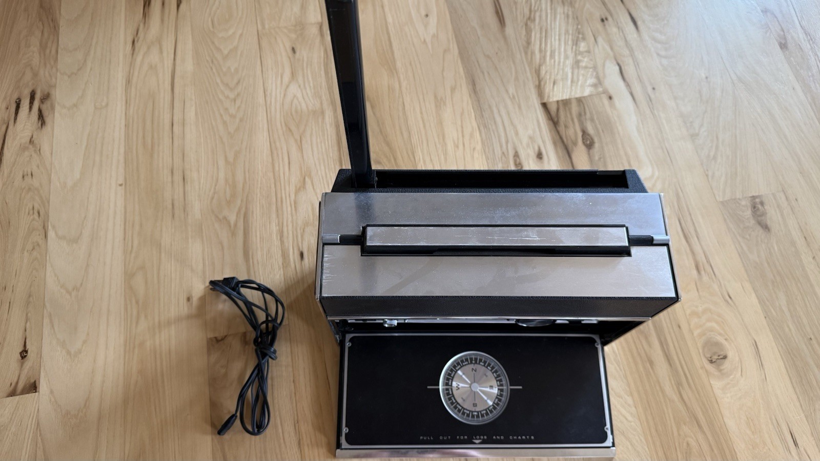 ZENITH TRANS OCEANIC RADIO MODEL D7000Y with Owners Manual EXCELLENT CONDITION!