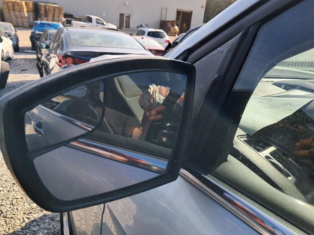 Fuse Box Engine Fits 13-16 ESCAPE 4789055