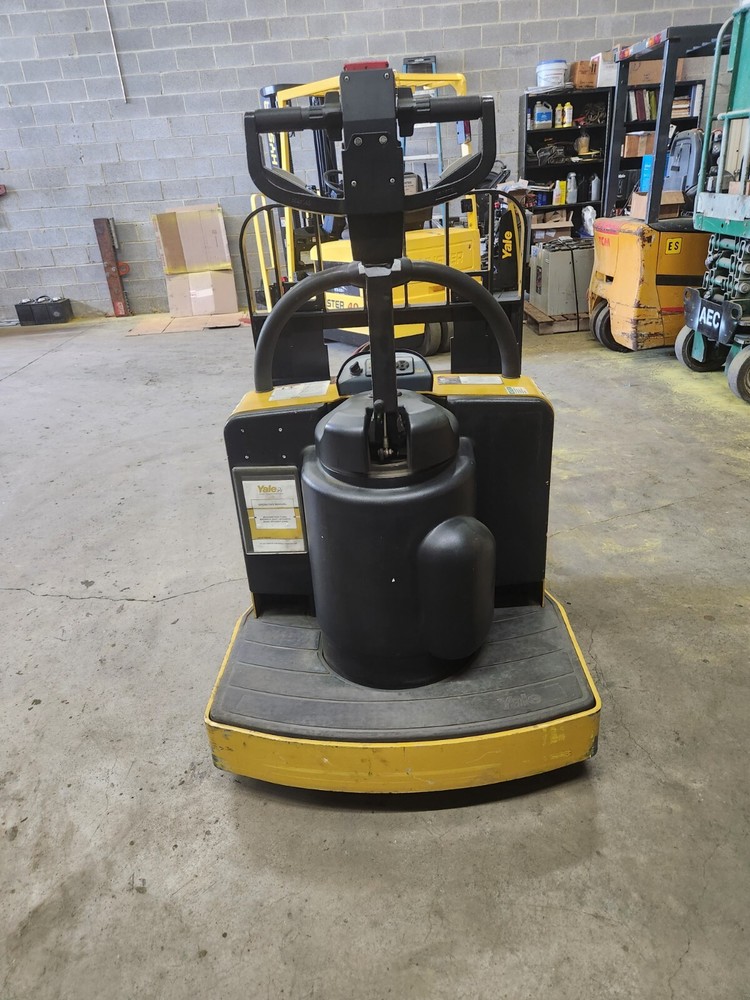 2014 Yale Pallet Jack