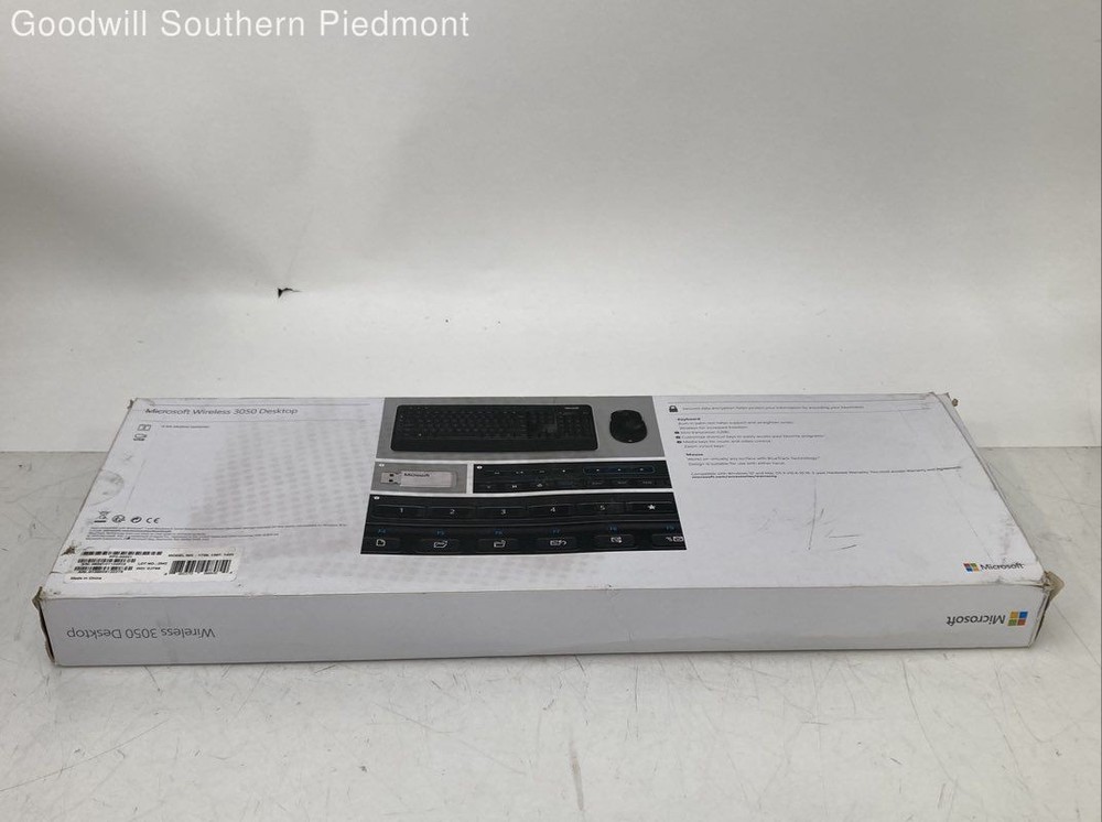 Microsoft Wireless 3050 Desktop Keyboard and Mouse Bundle - Open Box